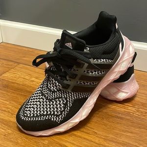 Adidas Ultra boost sneakers, women’s 7, pink and black. Excellent condition